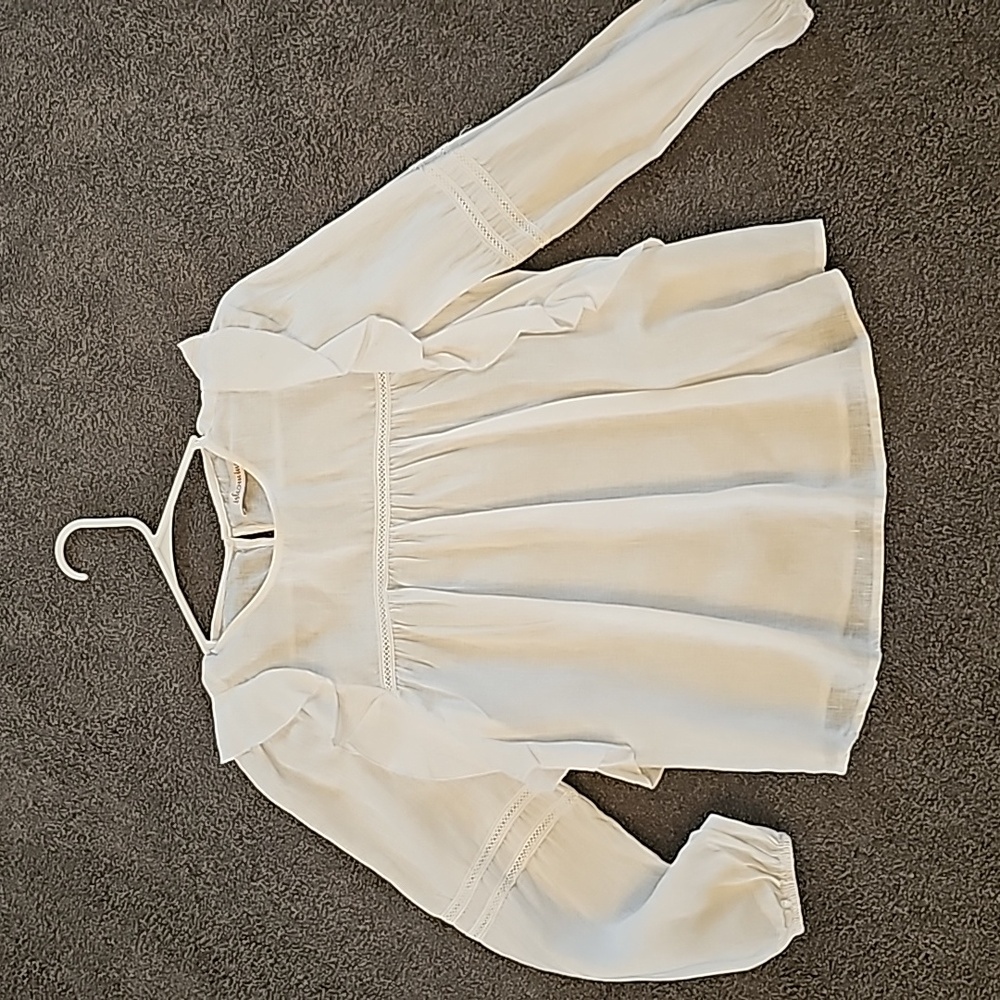 Beautiful White Linen Top Size S